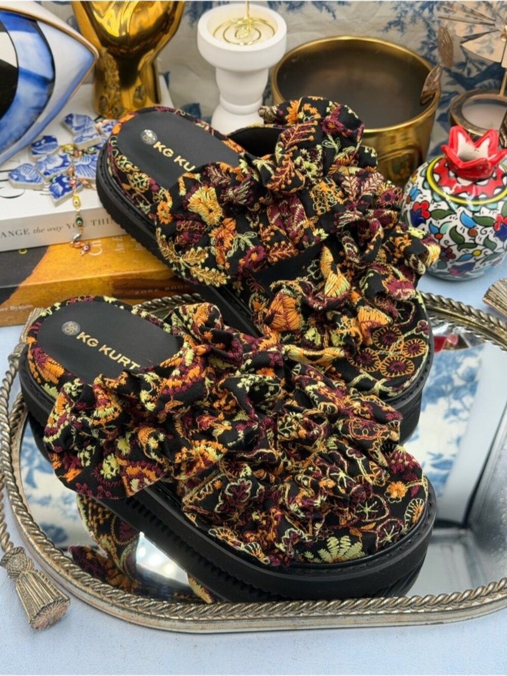 🆕 KURT GEIGER LONDON 🧿 NWOB Sunshine Embroidered Sandal, Black - Sz 36 US 6